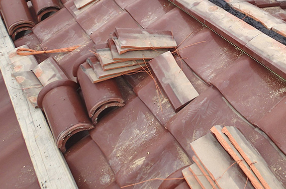 1）屋根材・外装材等の撤去
